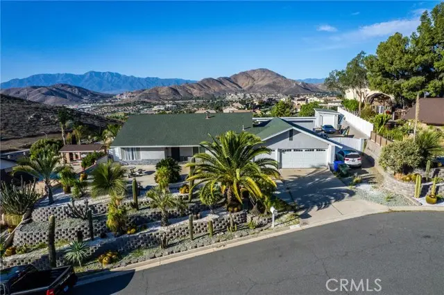 7499 Blackhills, Riverside, CA 92509 - #1