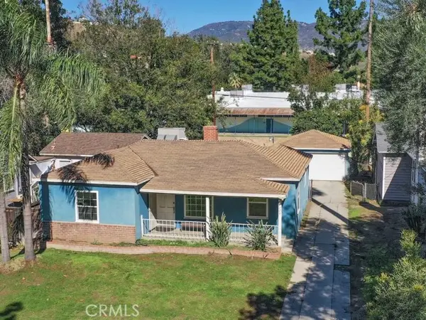 726 Marshall, San Bernardino, CA 92405
