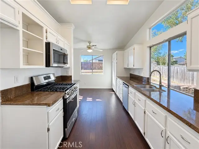 13759 Clear Valley Road, Victorville, CA 92392 - #2