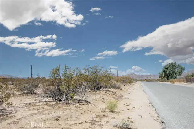 63400 Walpi Drive, Joshua Tree, CA 92252 - Image #3