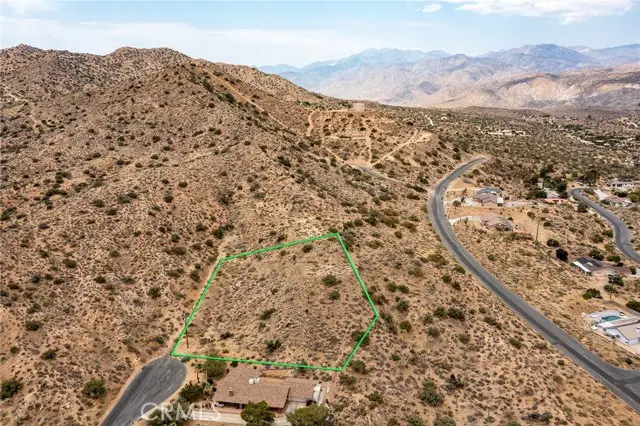 55700 Golden Bee Drive, Yucca Valley, CA 92284 - #3