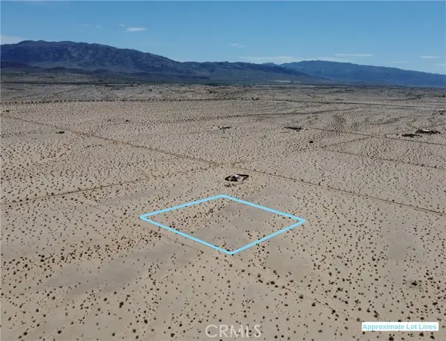 7 Cadiz Drive, Twentynine Palms, CA 92277 - #3