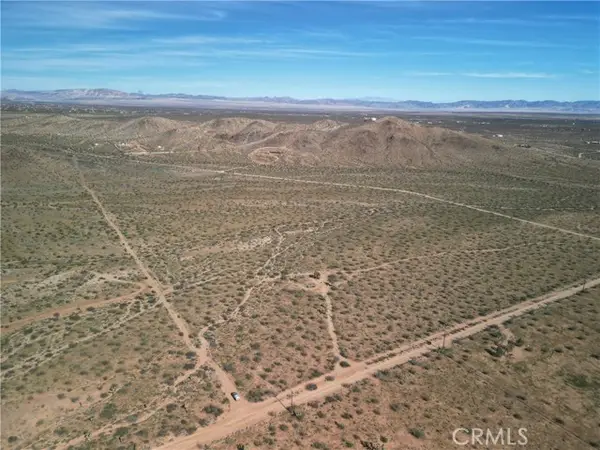 34 La Brisa Drive, Joshua Tree, CA 92252