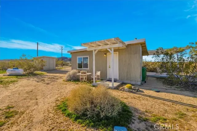 437 Mallow Road, Landers, CA 92285 - Image #2