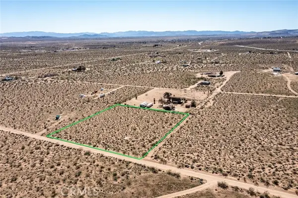 55875 Desideria Drive, Landers, CA 92285