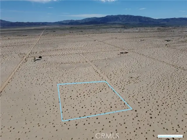 12 Cadiz Avenue, Twentynine Palms, CA 92277 - #3