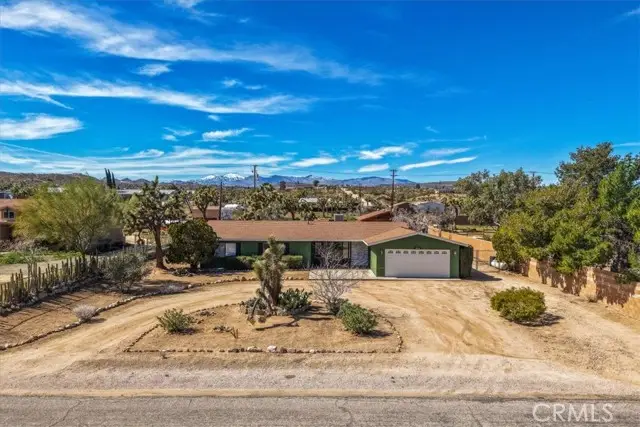 4808 Camarilla Avenue, Yucca Valley, CA 92284 - #3