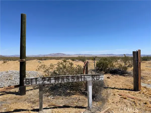 61124 Wassail Road, Landers, CA 92285