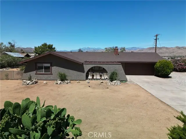 7376 Victoria, Yucca Valley, CA 92284 - #1