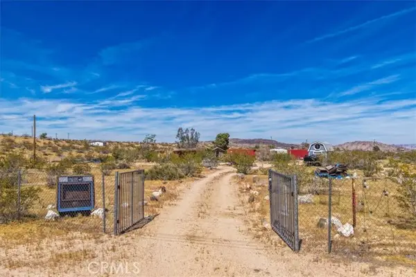 1022 Chuckawalla Road, Landers, CA 92285