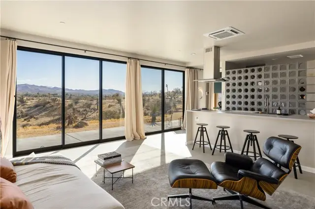 6250 Avalon, Yucca Valley, CA 92284 - #1