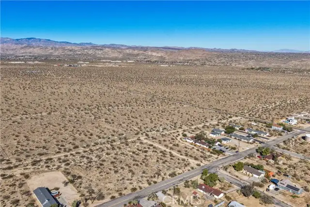 7442 Olympic Road, Joshua Tree, CA 92252 - #2