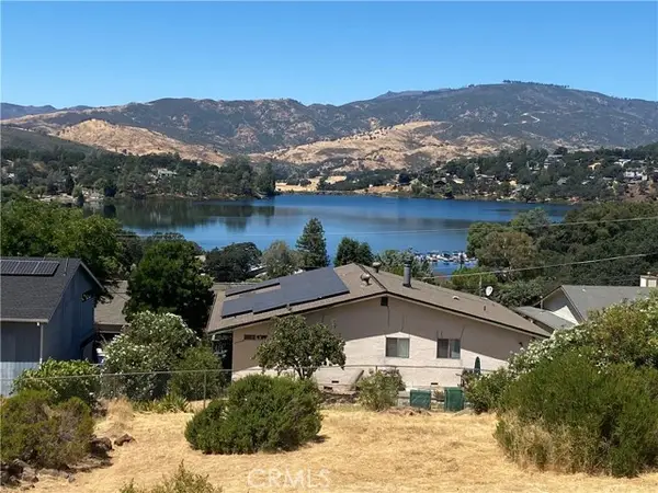 17211 Meadow View Drive, Hidden Valley Lake, CA 95467