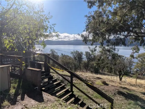 12390 Terrace Dr, Clearlake Park, CA 95424