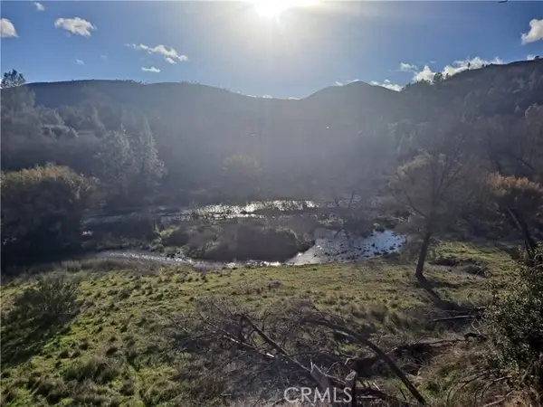 3329 Wolf Creek Road, Clearlake Oaks, CA 95423