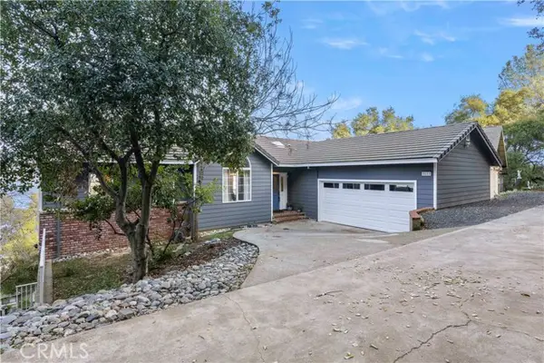 3113 S Lake Dr, Kelseyville, CA 95451