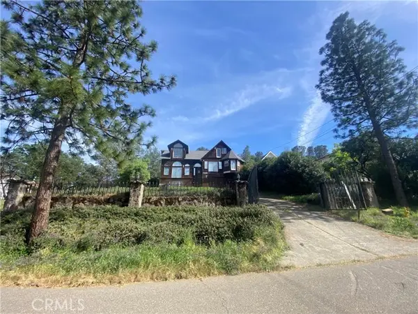 17396 Meadow View, Hidden Valley Lake, CA 95467
