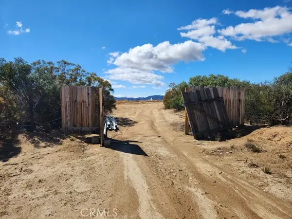 6 table mountain, Anza, CA 92539