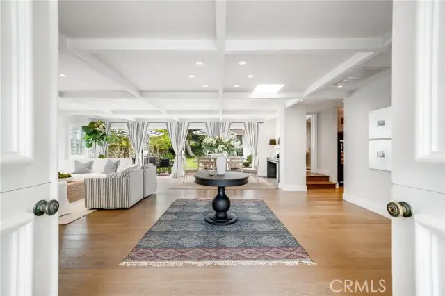 360 Diamond, Laguna Beach, CA 92651 - Image #2