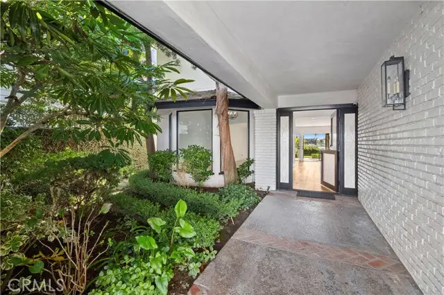 2572 Bayshore, Newport Beach, CA 92663 - Image #3