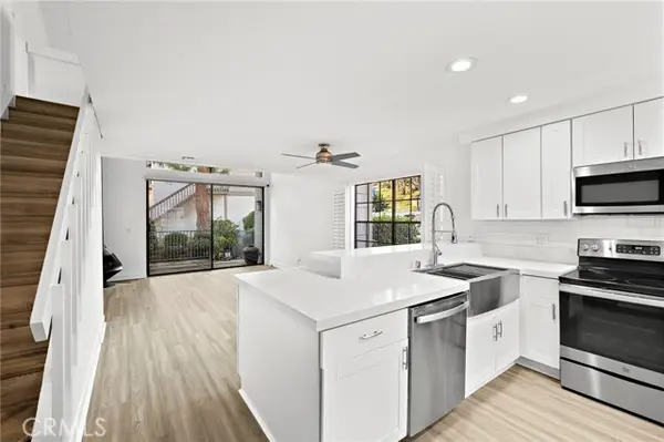 26701 Quail  #301, Laguna Hills, CA 92656