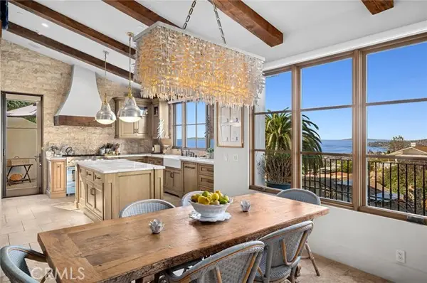 2100 Crestview Drive, Laguna Beach, CA 92651