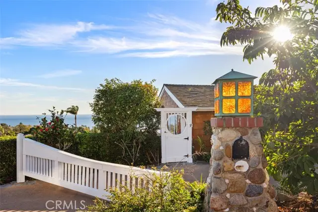 2 Vista De La Luna, Laguna Beach, CA 92651 - #1