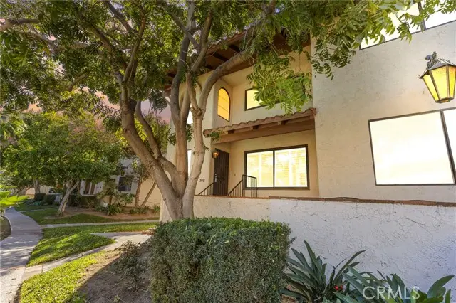 400 Flower Street  #108, Orange, CA 92868 - Image #2