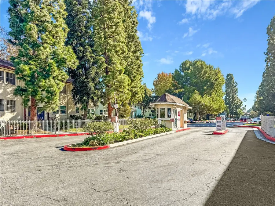 3610 KALSMAN Drive  #2, Los Angeles, CA 90016 - Image #3