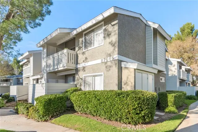 27645 Susan Beth Way, Saugus, CA 91350 - Image #2