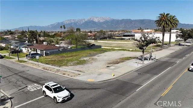 9098 Sierra, Fontana, CA 92335 - #3