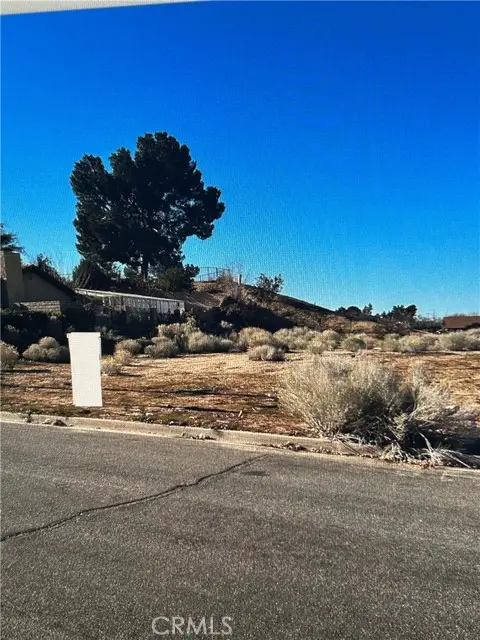 999 Montecito, Victorville, CA 92395