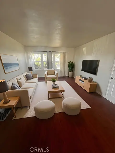 3311 78th, Los Angeles, CA 90043