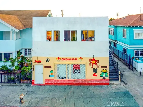 348 Vernon Avenue, Los Angeles, CA 90037