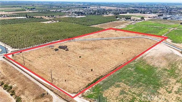 1777 Bird, Livingston, CA 95334 - #3