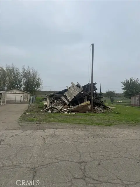 8156 Azusa, Dos Palos, CA 93620