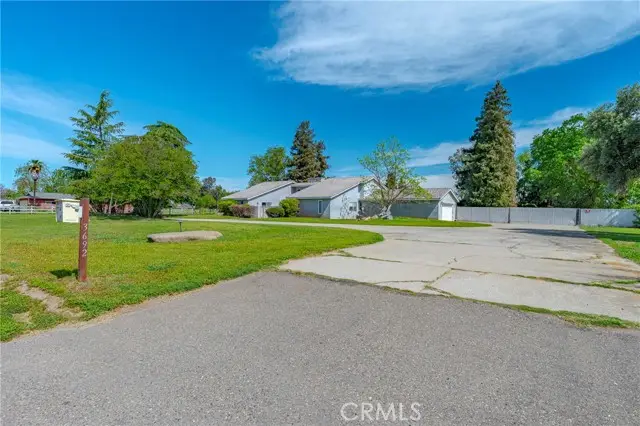 3692 Gardner, Merced, CA 95340 - #2