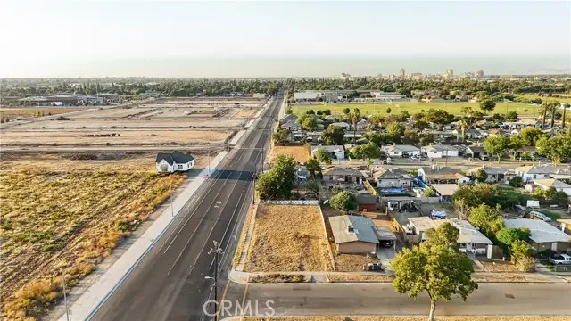 903 Garrett Avenue, Fresno, CA 93706 - #3