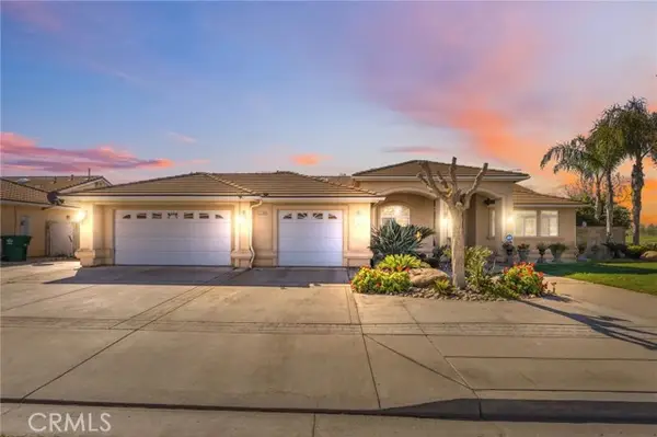 3296 Hollow Avenue, Madera, CA 93637