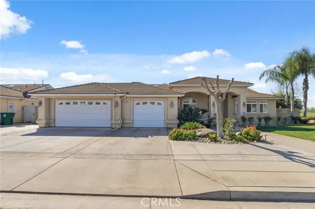 3296 Hollow Avenue, Madera, CA 93637 - #2