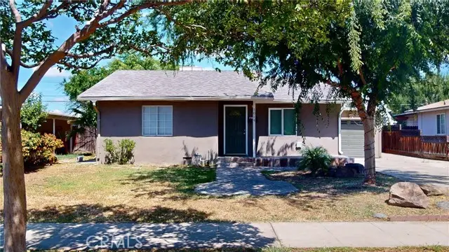 1014 Andrews, Fresno, CA 93705 - #3