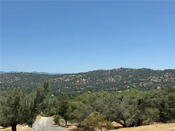 1 Wild Horse Way, Coarsegold, CA 93614