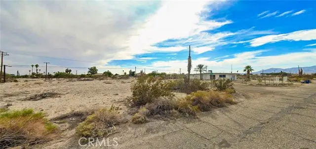 1319 Bering Boulevard, Thermal, CA 92274 - #2