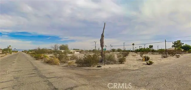 1319 Bering Boulevard, Thermal, CA 92274 - #3