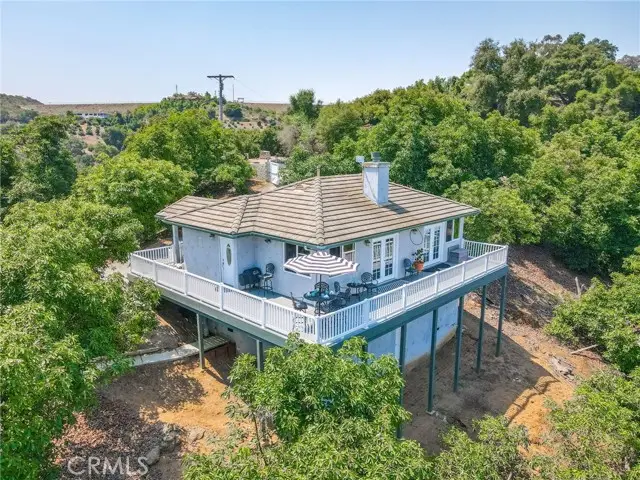 2125 Puerto Del Mundo, Fallbrook, CA 92028 - #1