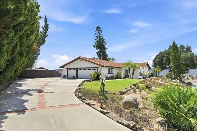 1229 Via Sendero, Escondido, CA 92029 - #1