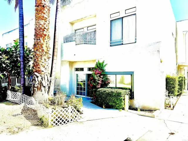 20920 COMMUNITY Street  #7, Canoga Park, CA 91304 - Image #1