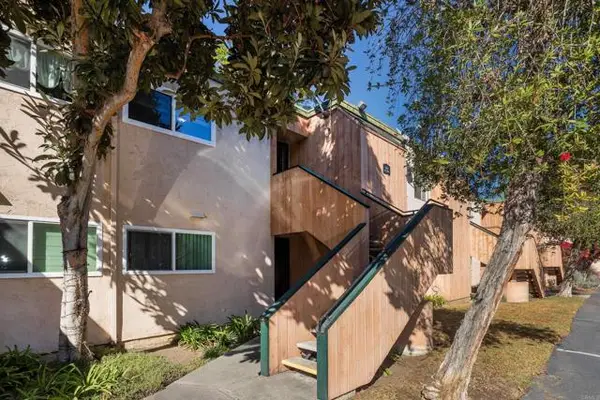 8765 Lake Murray Boulevard  #9, San Diego, CA 92119