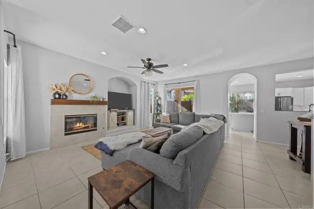 4499 Brisbane Way  #5, Oceanside, CA 92058 - Image #2