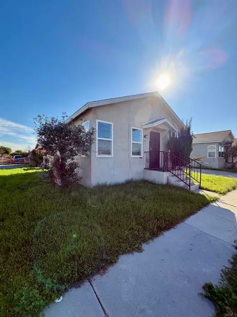 5202 Gifford Avenue, Maywood, CA 90270 - #1
